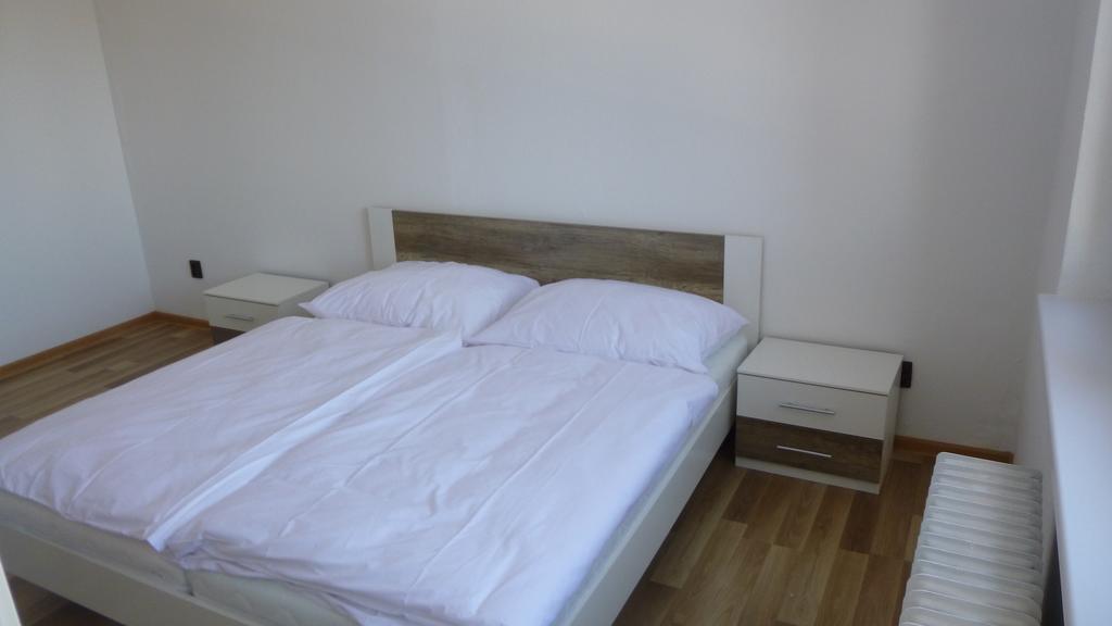 Apartmanovy Byt Pri Zubacke Štrba Habitación foto