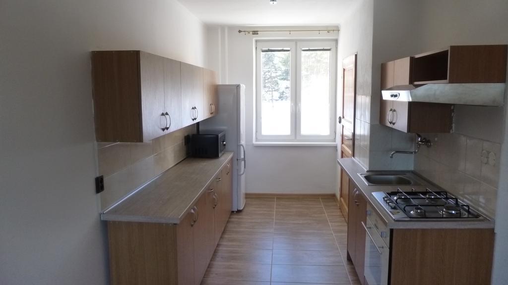 Apartmanovy Byt Pri Zubacke Štrba Habitación foto